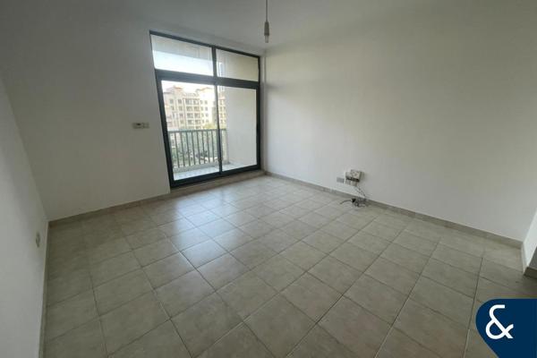 Vacant Now | Unfurnished | Lake View